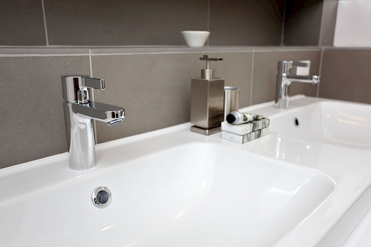 1318 Church Street 27