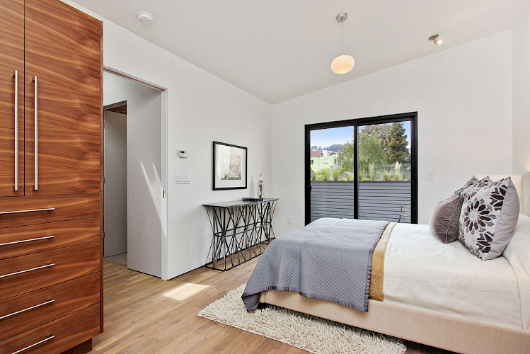 1320 Church Street 23