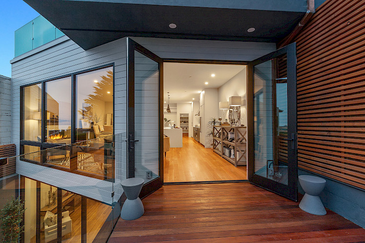 844 Duncan Street 25