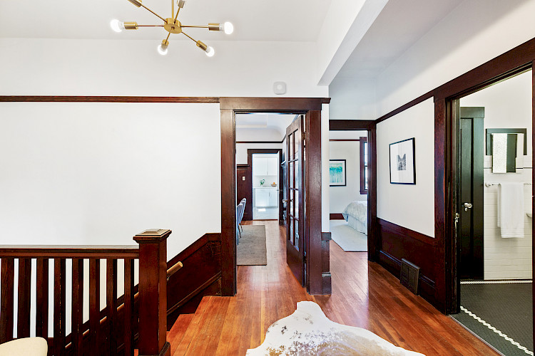 318 Madrid Street 10