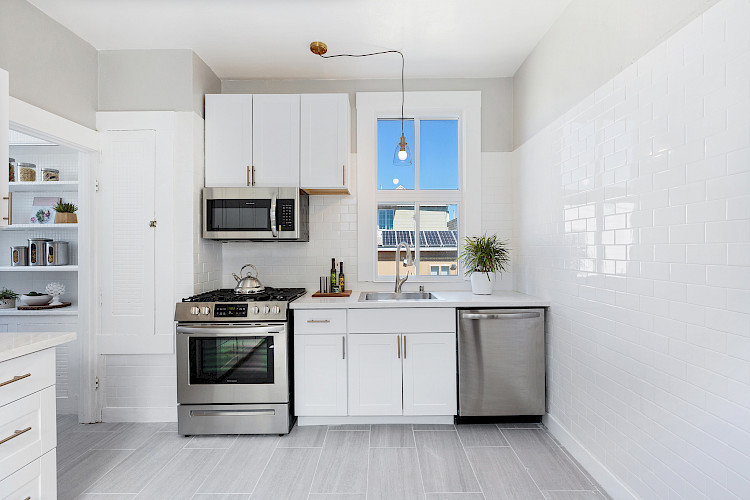 318 Madrid Street 15