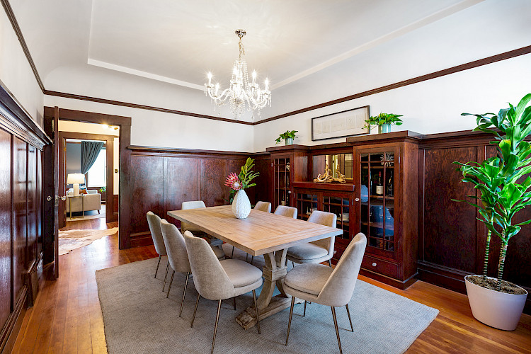 318 Madrid Street 12