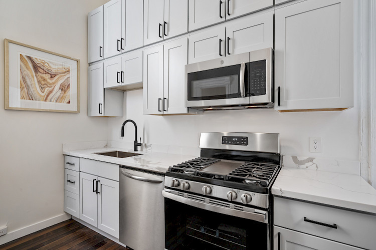 1332-1334 South Van Ness 12