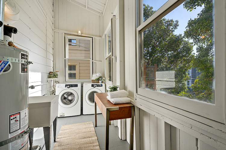 1332-1334 South Van Ness 16