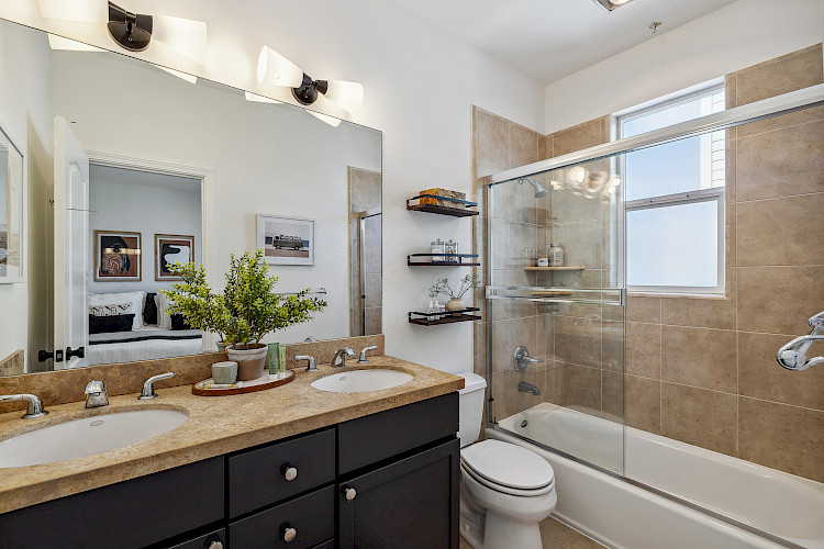 425 14th Street #4 28