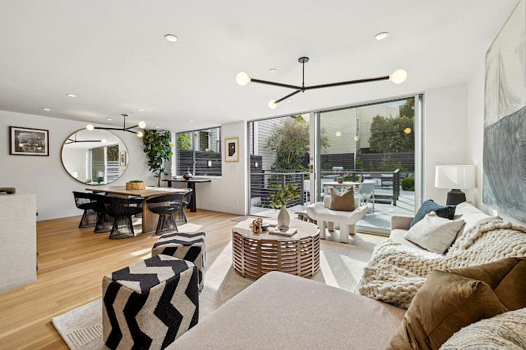 392 Eureka St. 4