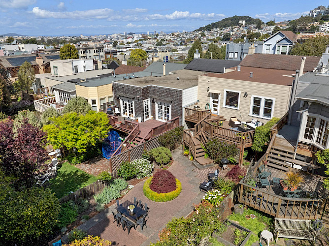 1209 Stanyan St. 74