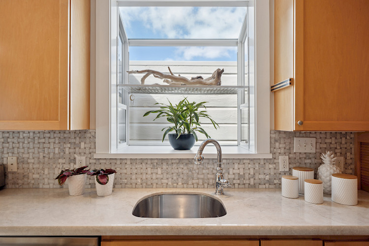 1209 Stanyan St. 40