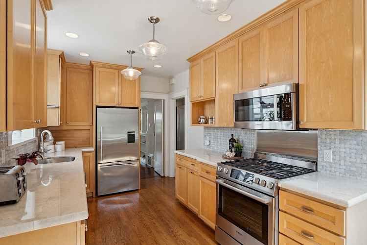 1209 Stanyan St. 41