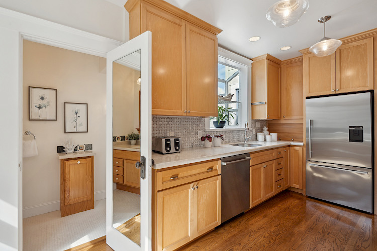 1209 Stanyan St. 44