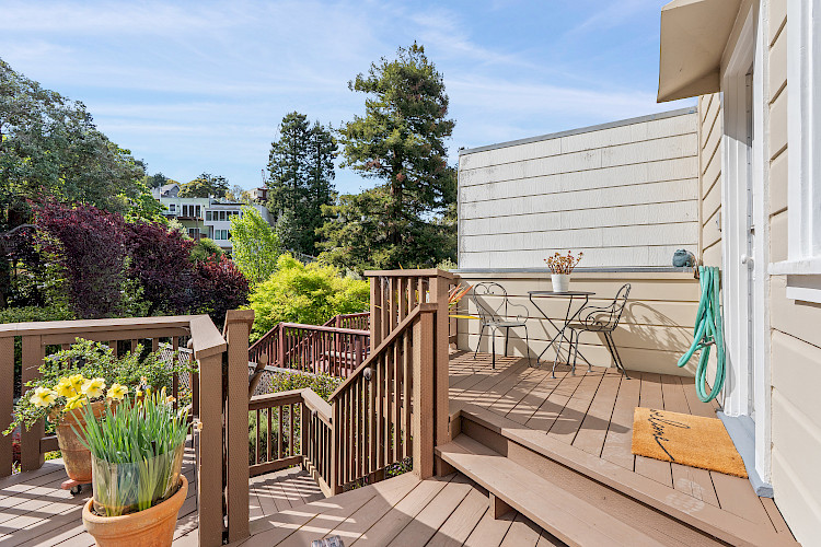 1209 Stanyan St. 49