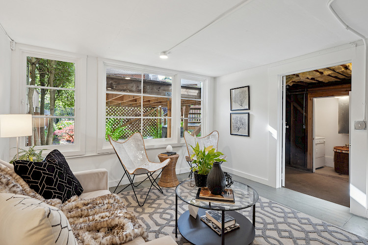 1209 Stanyan St. 67