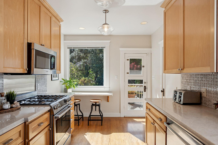 1209 Stanyan St. 4