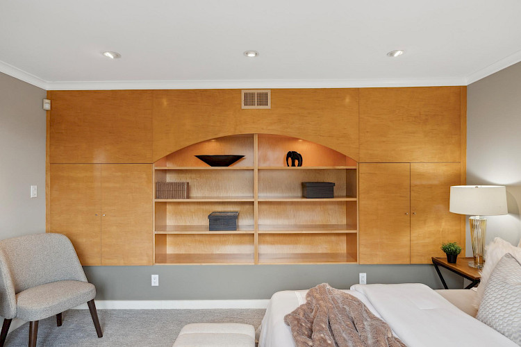 51 Deming St 43