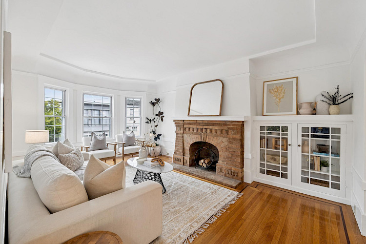 57 Theresa St 3