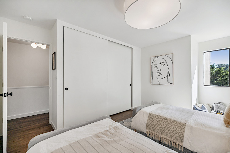 209 N. Lake Merced Hills 77