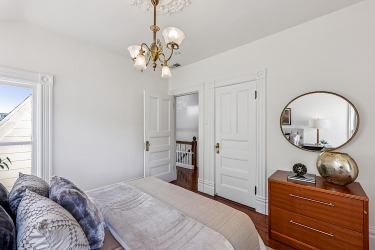 504 Cole Street 60