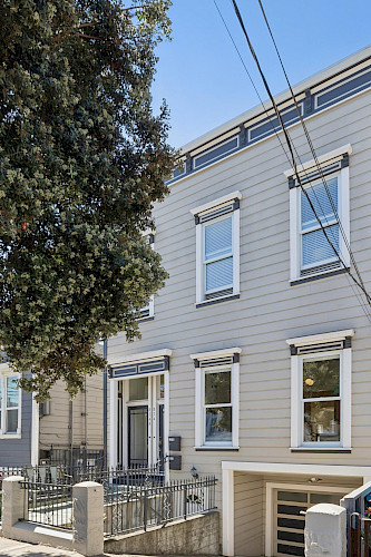 814 Hampshire Street 10