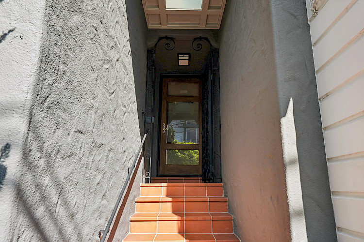 469 Collingwood St 15