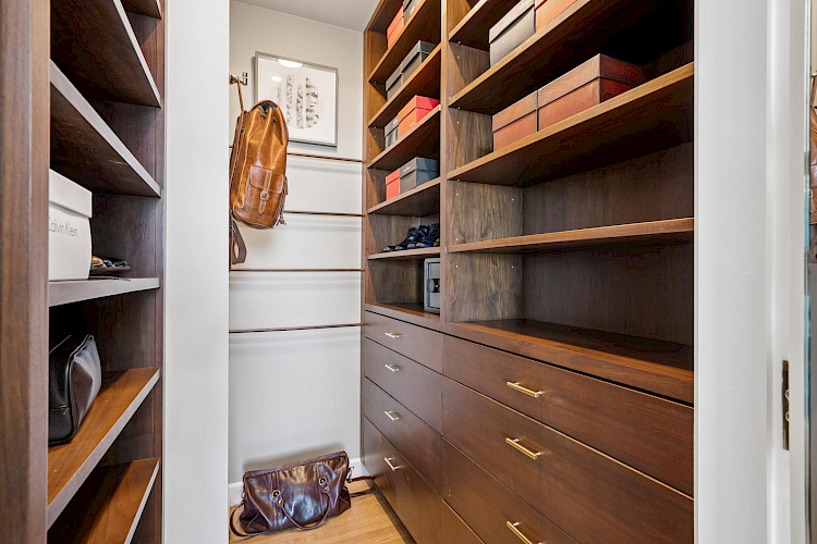469 Collingwood St 23