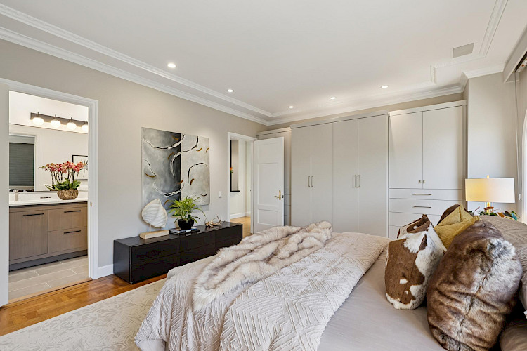 469 Collingwood St 53