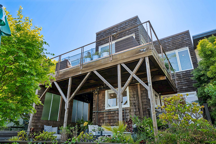 469 Collingwood St 109