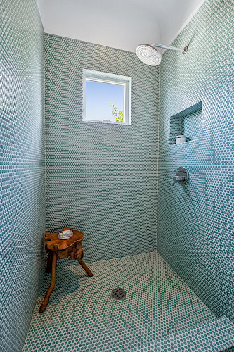 160-162 Richland Avenue 99