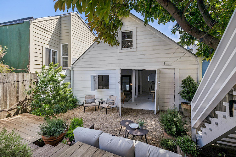 160-162 Richland Avenue 6