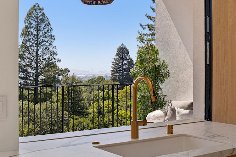 67 Wistaria Way 36