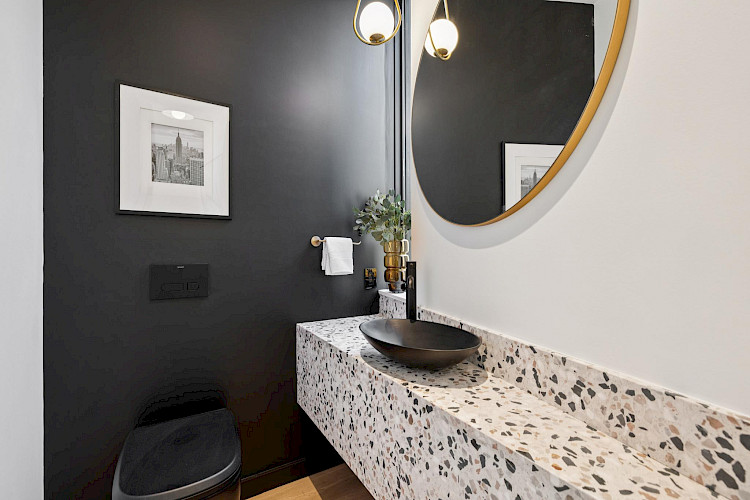 67 Wistaria Way 50