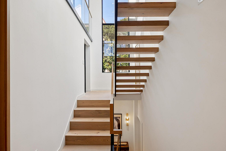 67 Wistaria Way 51