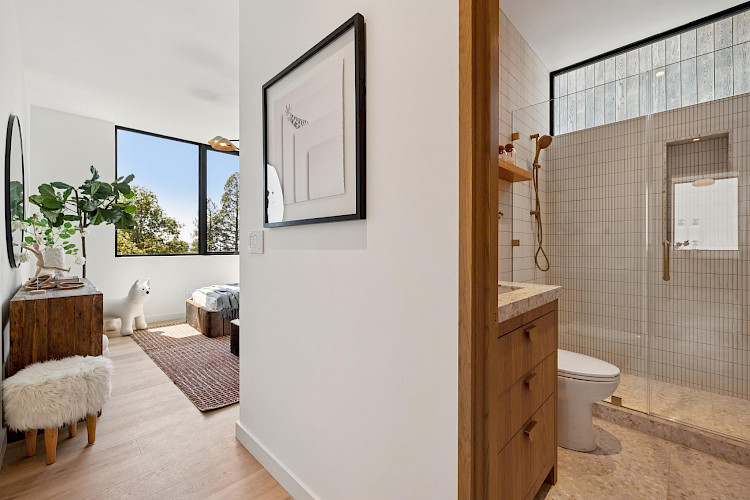 67 Wistaria Way 65