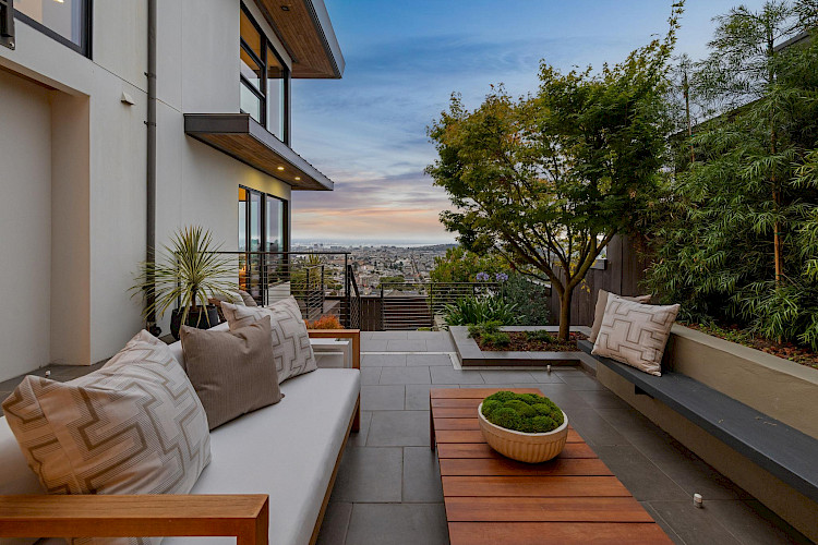 10 Deming Street 92