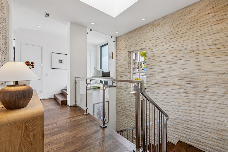 10 Deming Street 60