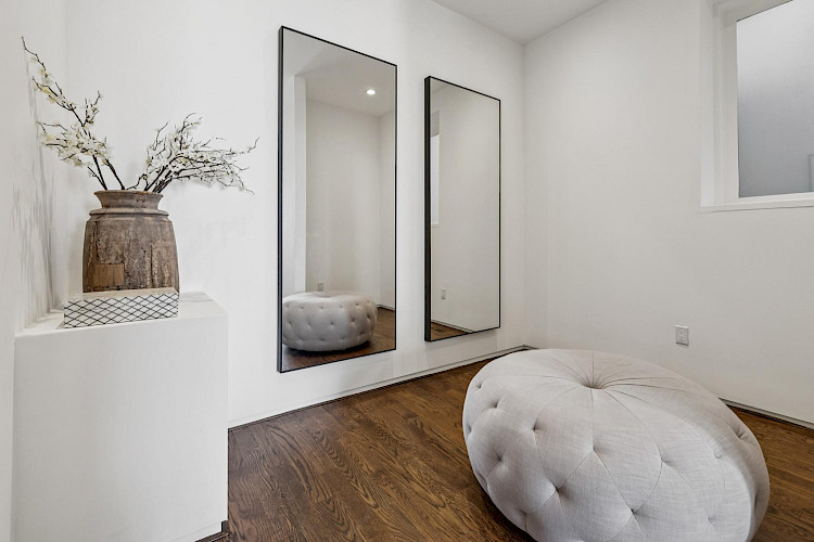 10 Deming Street 83
