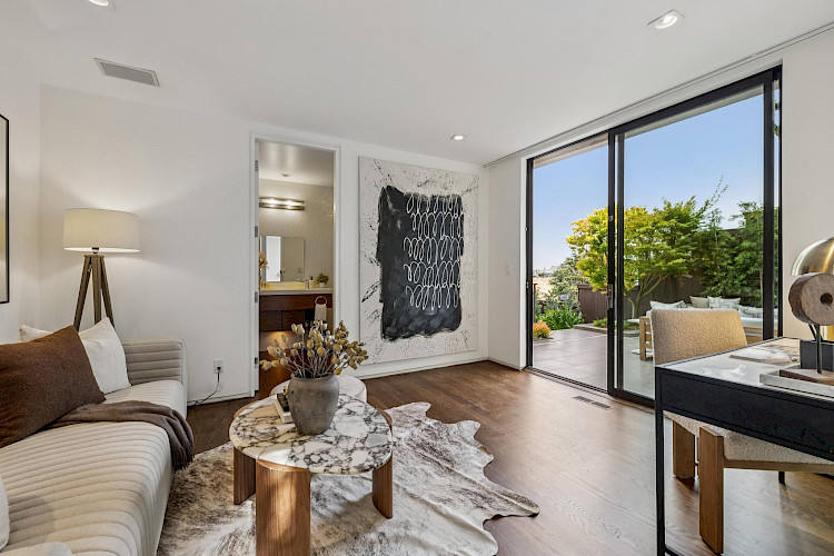 10 Deming Street 84